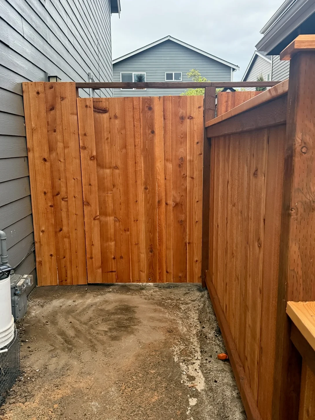 Shared fence replacement project for Jonathan Williams