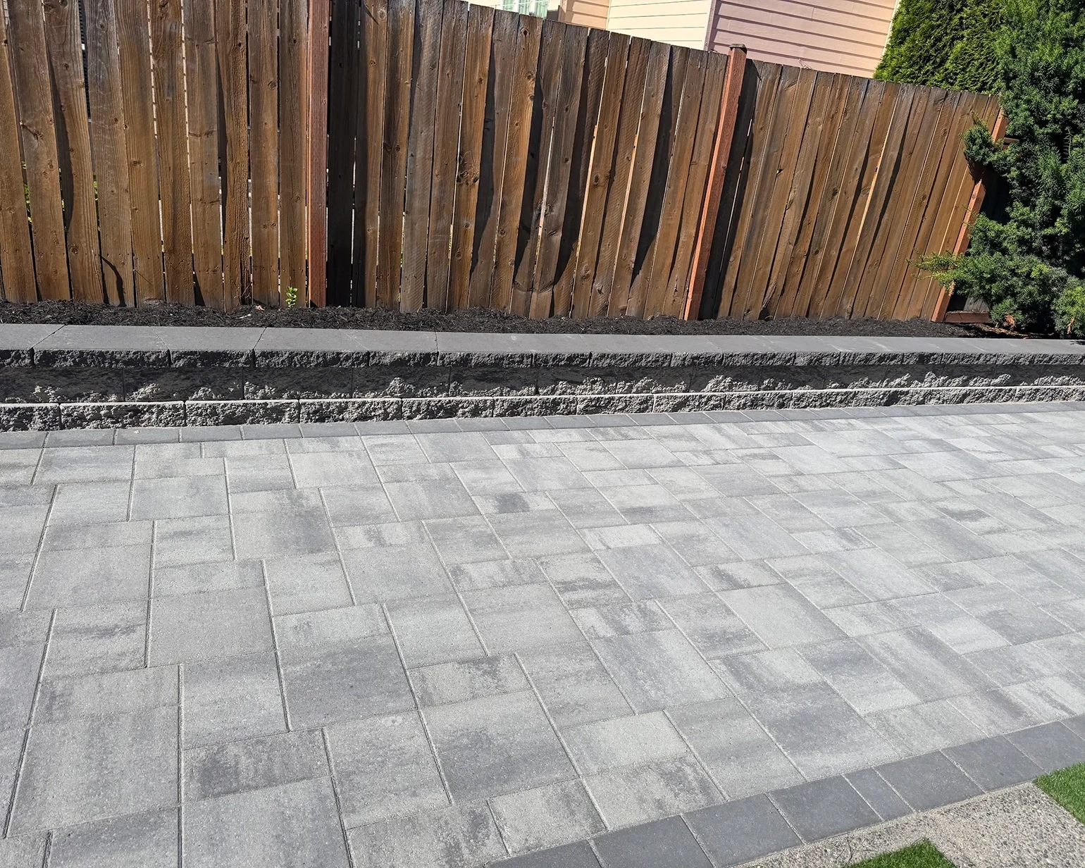 Paver patio and retaining wall detail