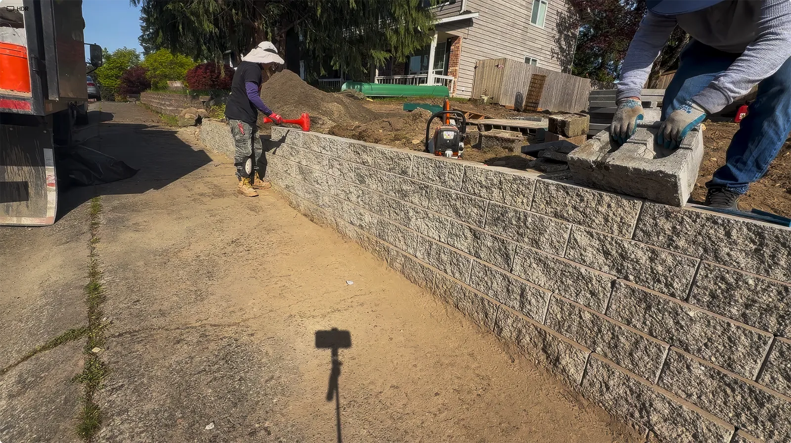Residential retaining wall construction and site grading in Federal Way, WA