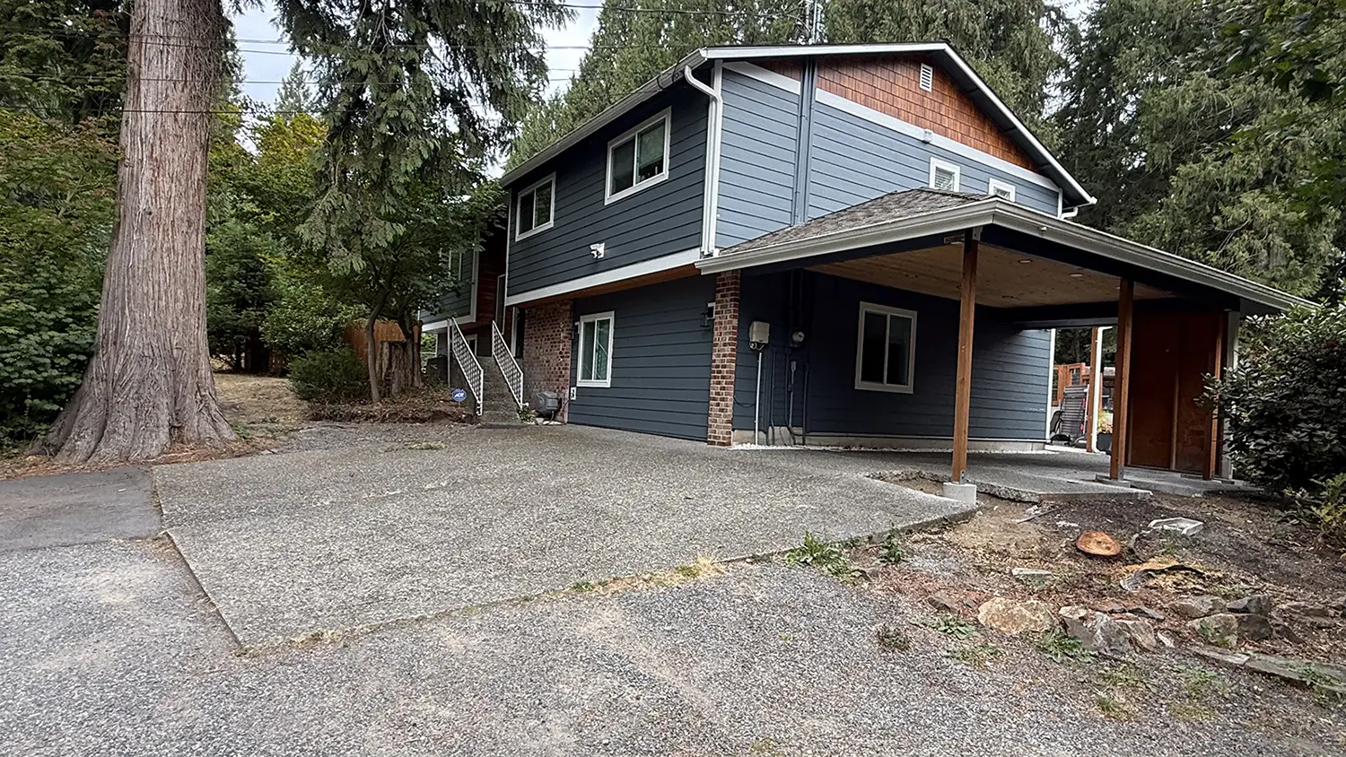 Concrete driveway in Bothell, WA before replacement